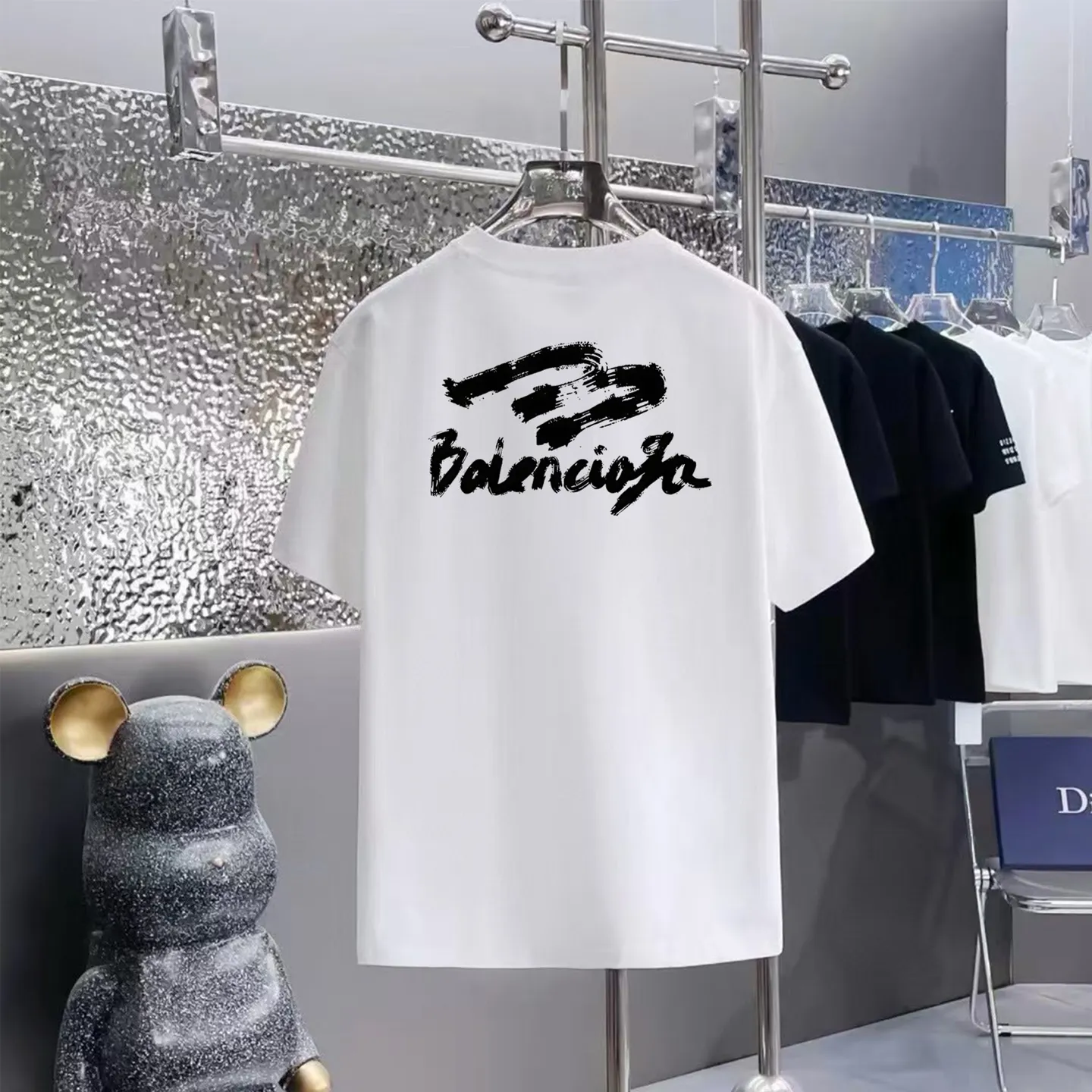 ￼ Balenciaga T 1:1 300 1×1 Same Style logo OS 200 ：Black，White， ，Red， Gray Size：XS-L